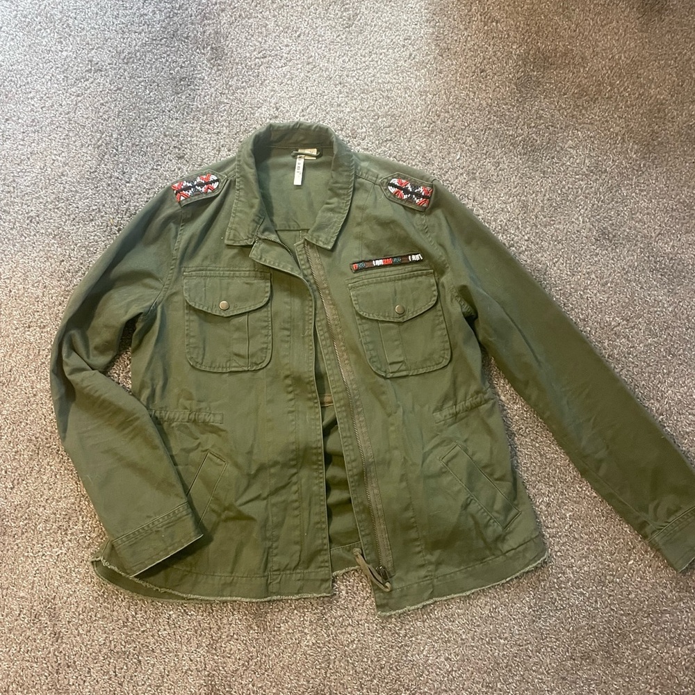 Beaded medium miami army green jacket with waist drawstring inside